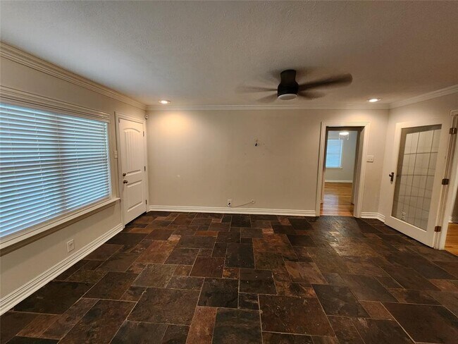 Building Photo - 5535 Berry Creek Dr