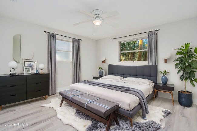 Building Photo - Fully Remodeled 2-Bedroom Home in Prime Or...