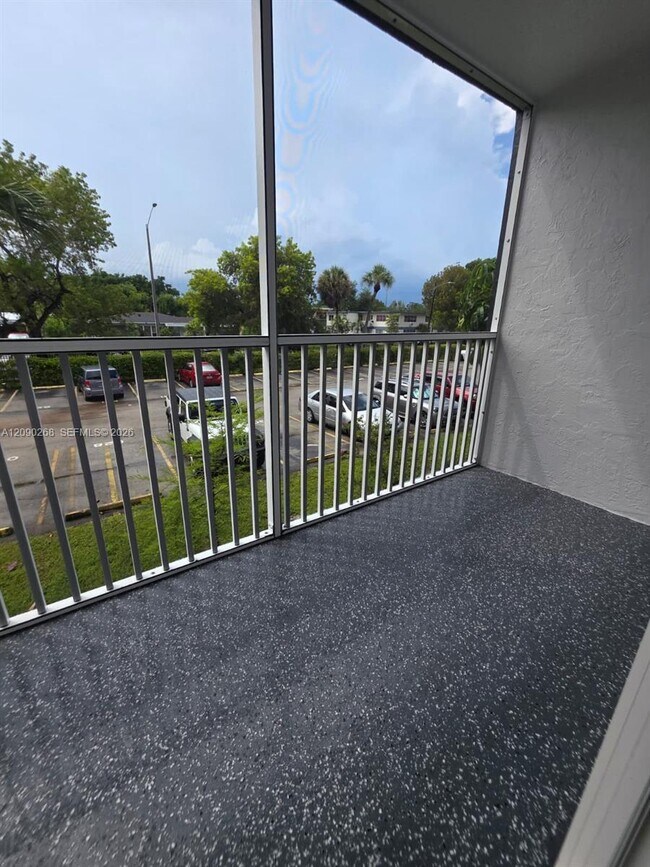 Building Photo - 16950 W Dixie Hwy