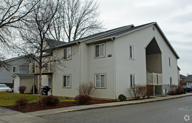 Building Photo - ParkCenter Apartments