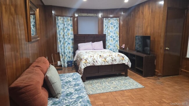 Primary Photo - 222 Lockwood Ave