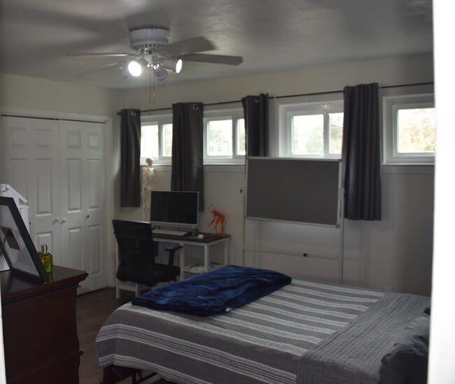 Building Photo - 650 W Tharpe St