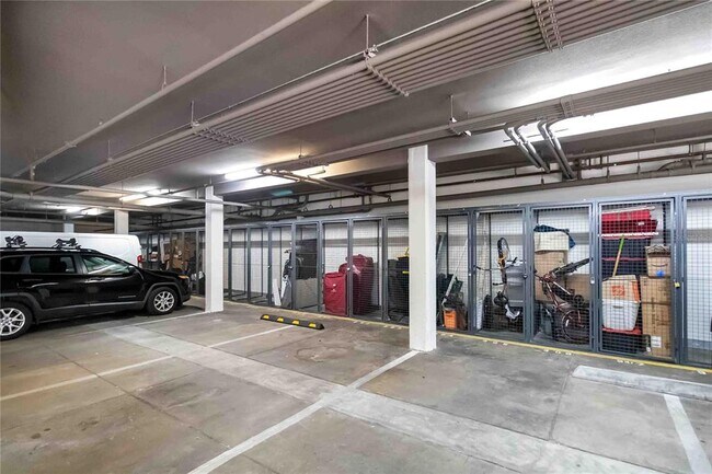 Building Photo - 62 W Colonial Dr