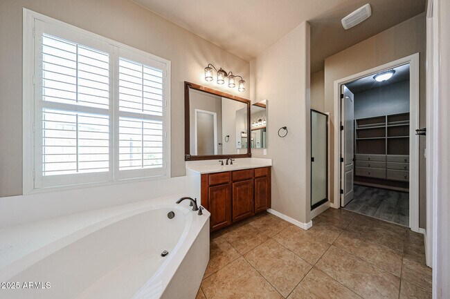 Building Photo - 4318 N 180th Dr