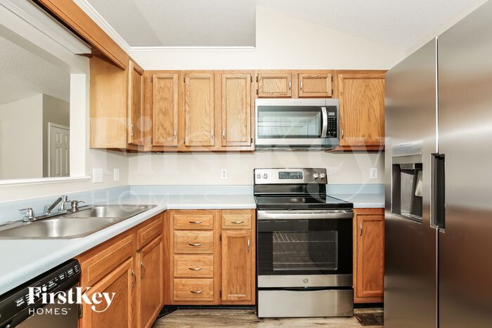 Building Photo - 4213 Birchgarden Dr