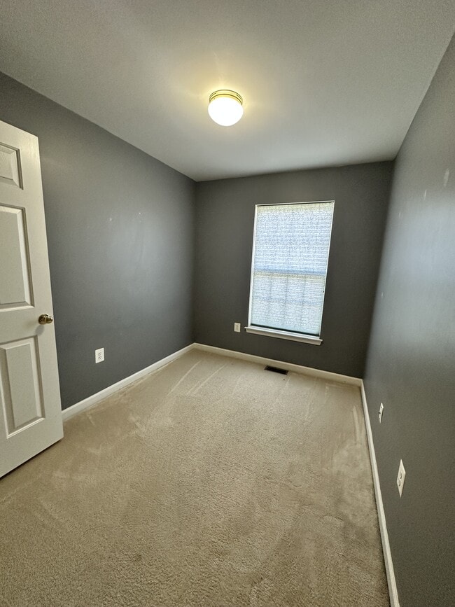 Building Photo - 5302 Talladega Ct