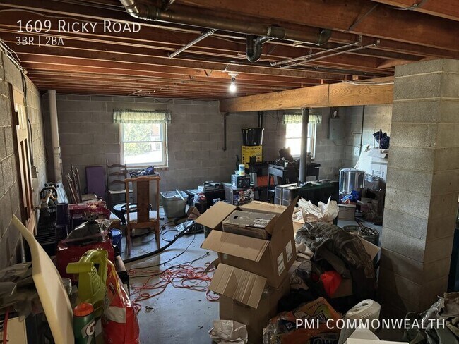 Building Photo - 1609 Ricky Rd