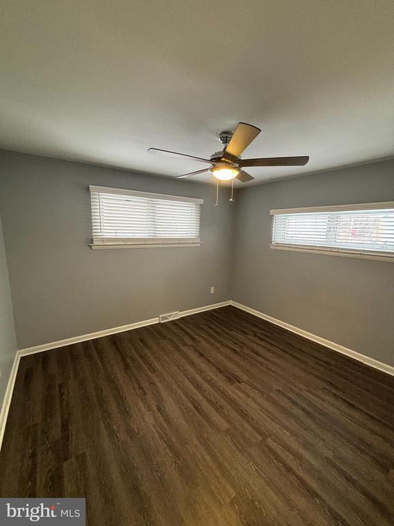 Building Photo - 45 Penn Ave