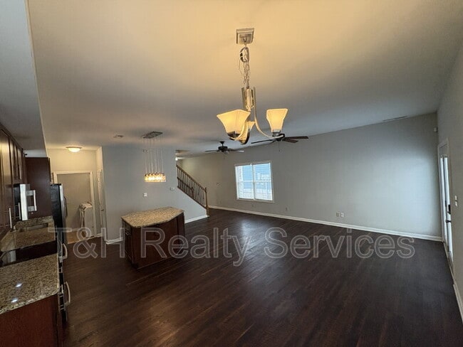 Building Photo - 2030 N College Ave