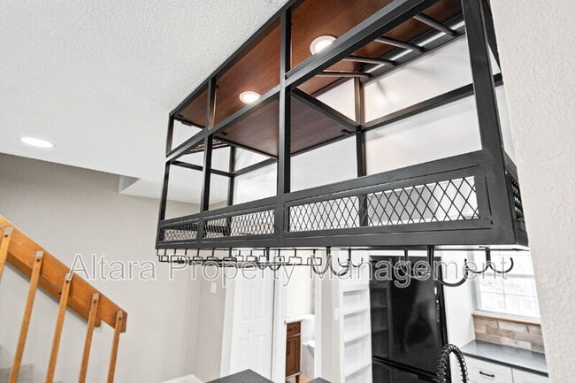 Building Photo - 2578 E Nichols Cir