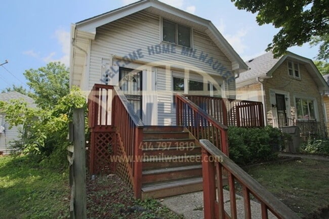 Building Photo - 2470 N 54th St