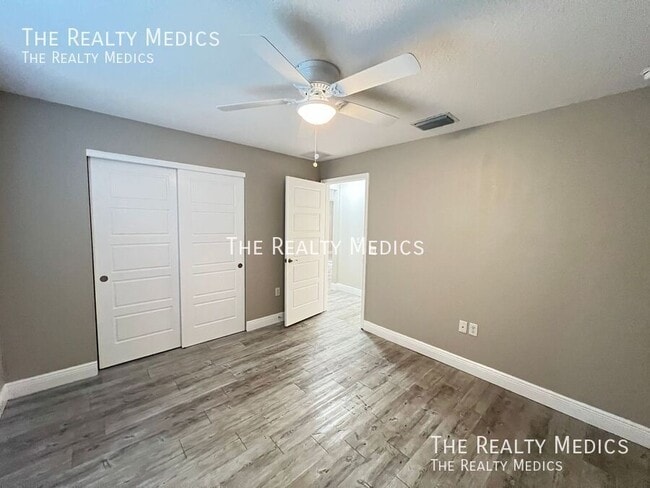 Building Photo - 32 Fir Dr