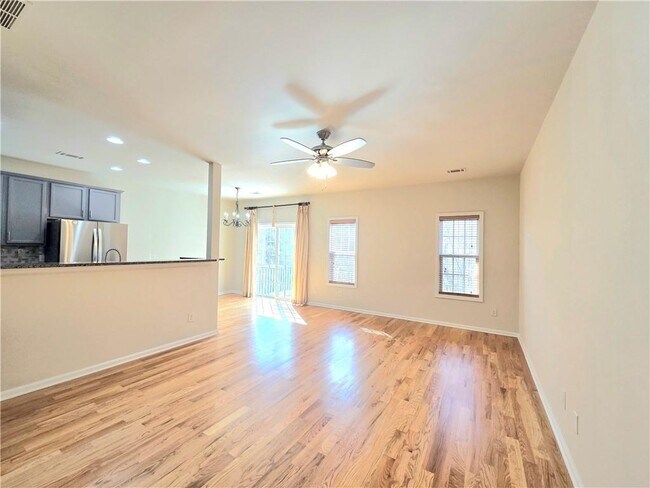 Building Photo - 3044 Cedar Glade Ln NE