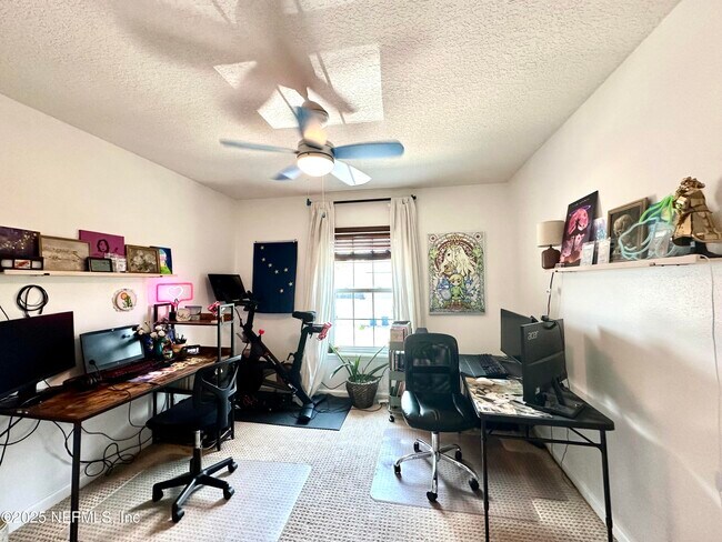 Building Photo - 1659 Biscayne Bay Cir