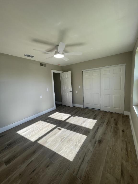 Building Photo - 928 Lantana Ave