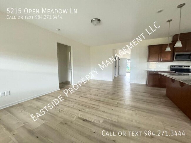 Building Photo - 5215 Open Mdw Ln