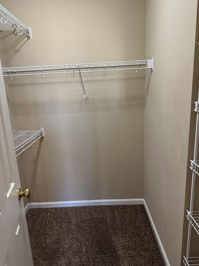 Building Photo - 199 Lancaster Way