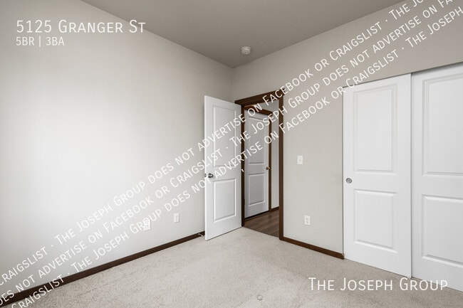 Building Photo - 5125 Granger St