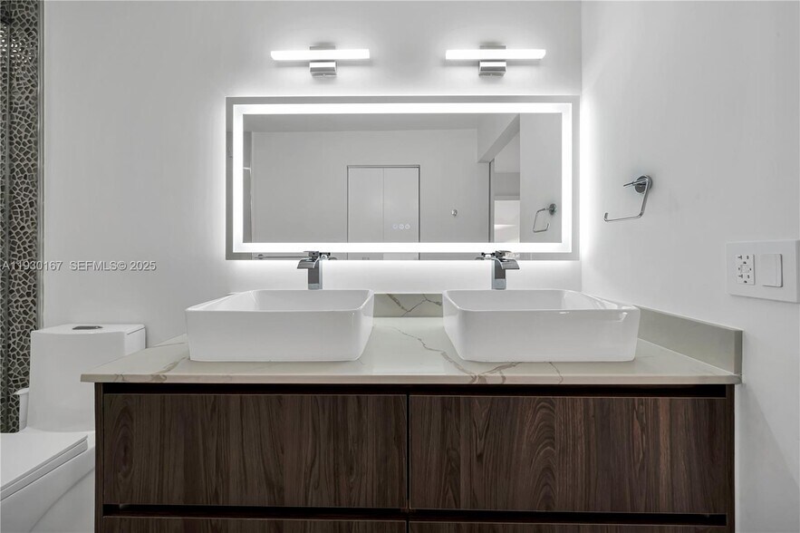 Building Photo - 13401 SW 113th Ter