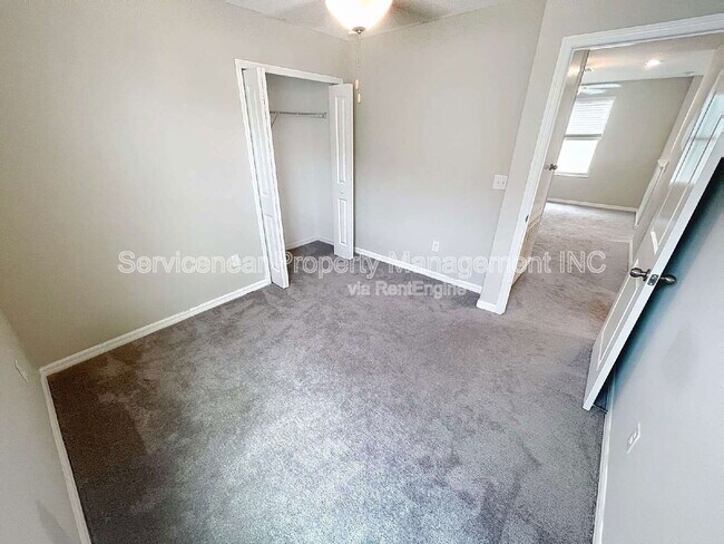 Building Photo - 3810 Romano Busciglio St