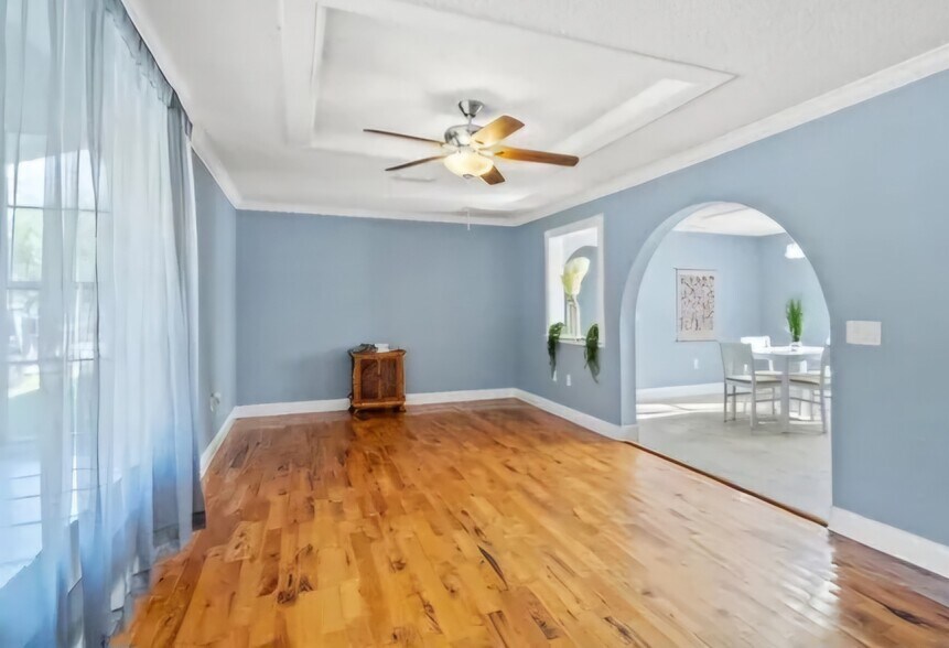 Building Photo - 7493 Sealawn Dr