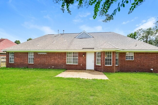 Building Photo - 7860 Freehold Dr