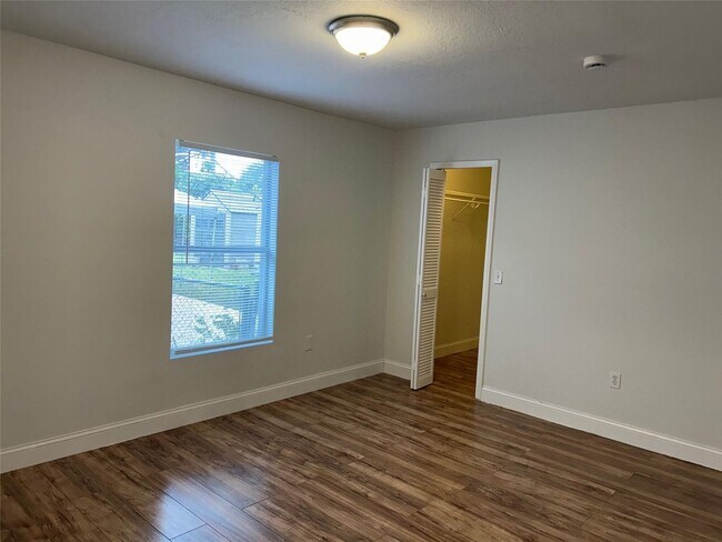 Building Photo - 11610 NW 33rd St