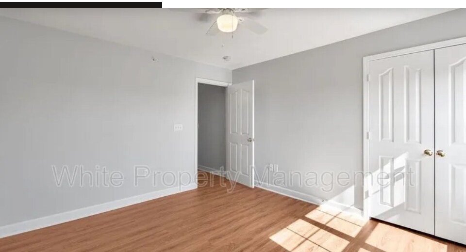 Building Photo - 339 Westbend Dr