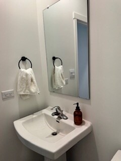 Building Photo - 271 Charlestowne Lakes Dr