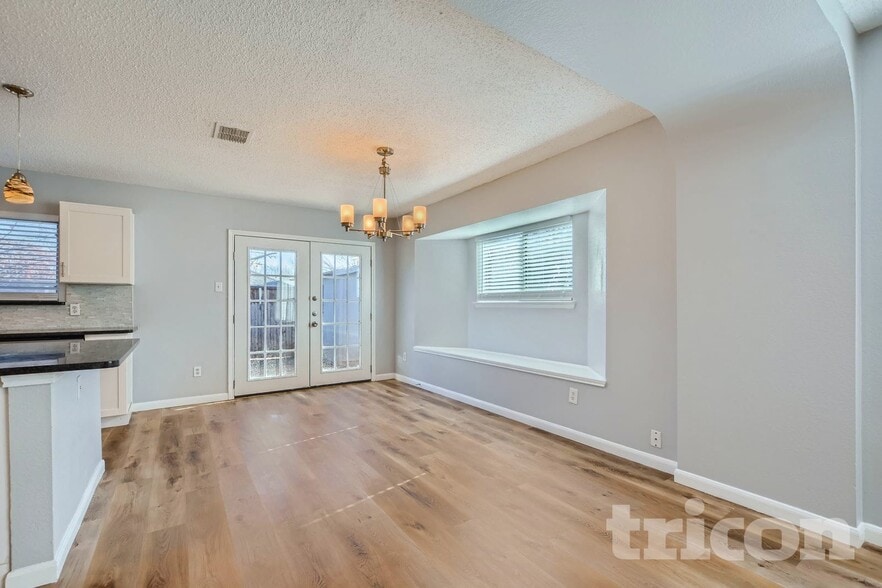 Building Photo - 1204 Crabtree Ct