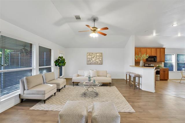 Building Photo - 2309 Trickling Creek Dr