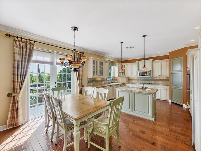 Building Photo - 11461 SW Waldorf Ct