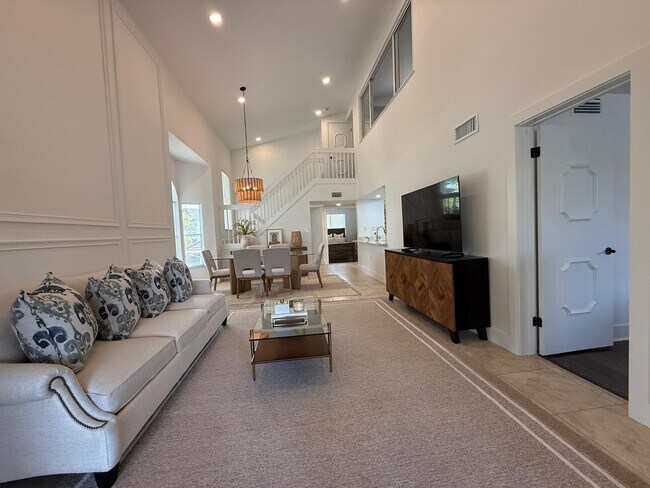 Building Photo - 16206 Glenmoor Dr