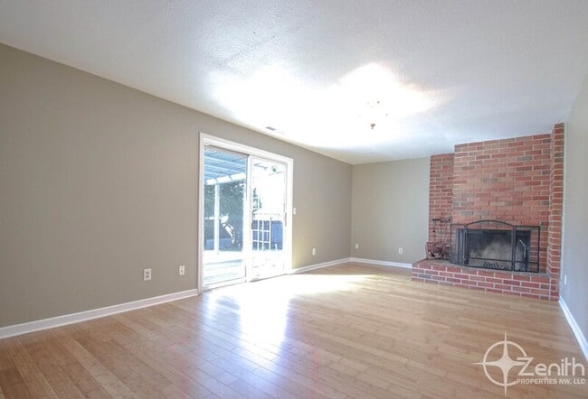 Building Photo - 1417 NW 98th Cir