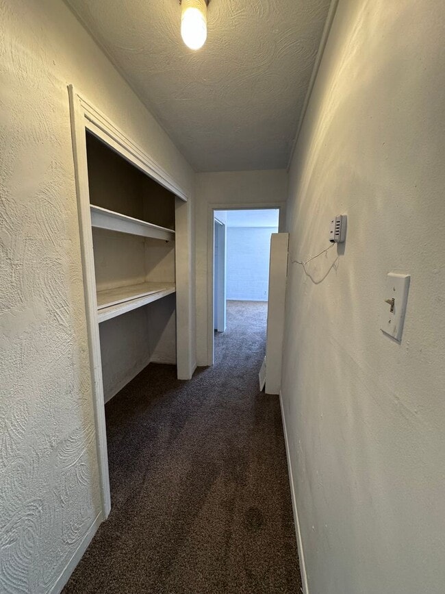 Building Photo - Winter Special! Half off first months rent!!