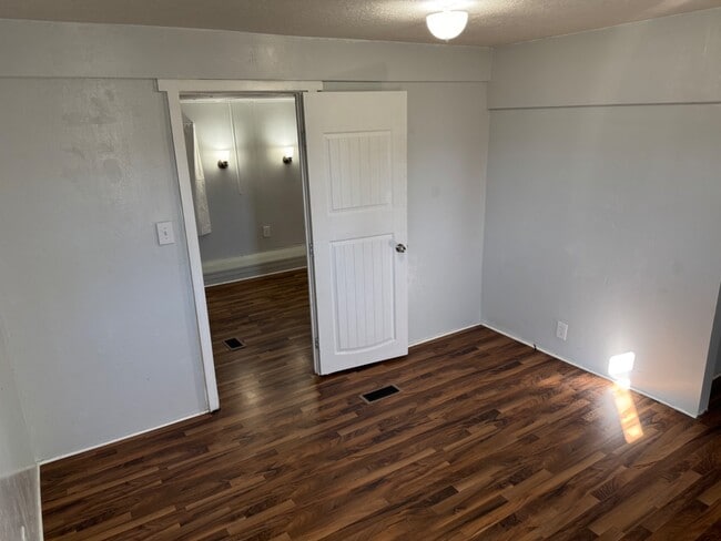 Building Photo - 6959 Flamingo Way
