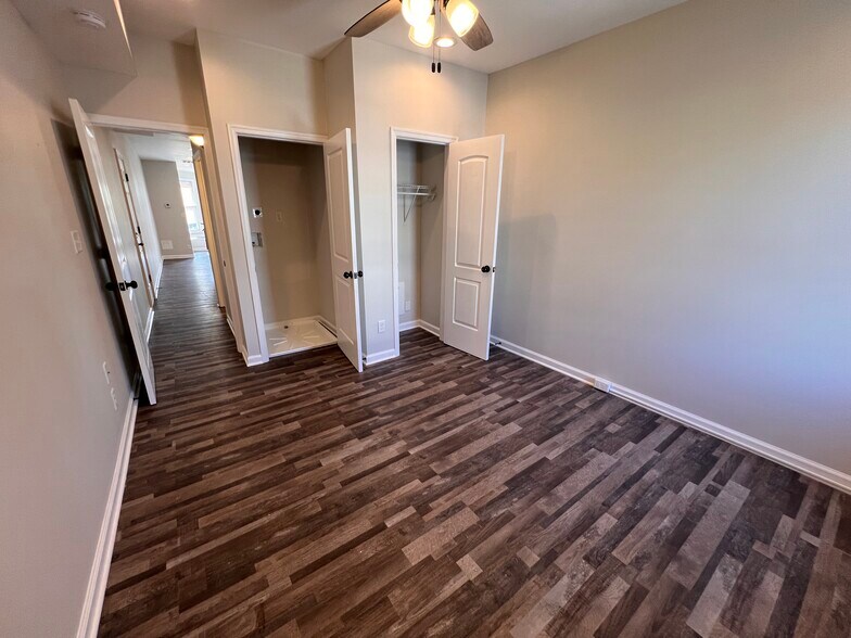 Bedroom - 4654 York Rd