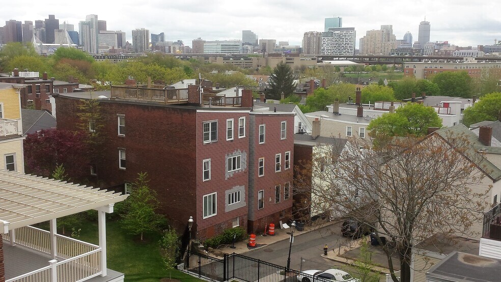 Building Photo - 71 Baldwin St