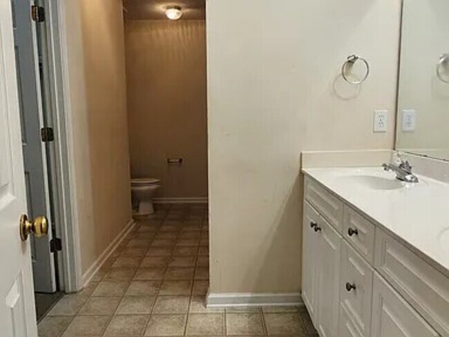 Building Photo - 429 Buttonbush Ct