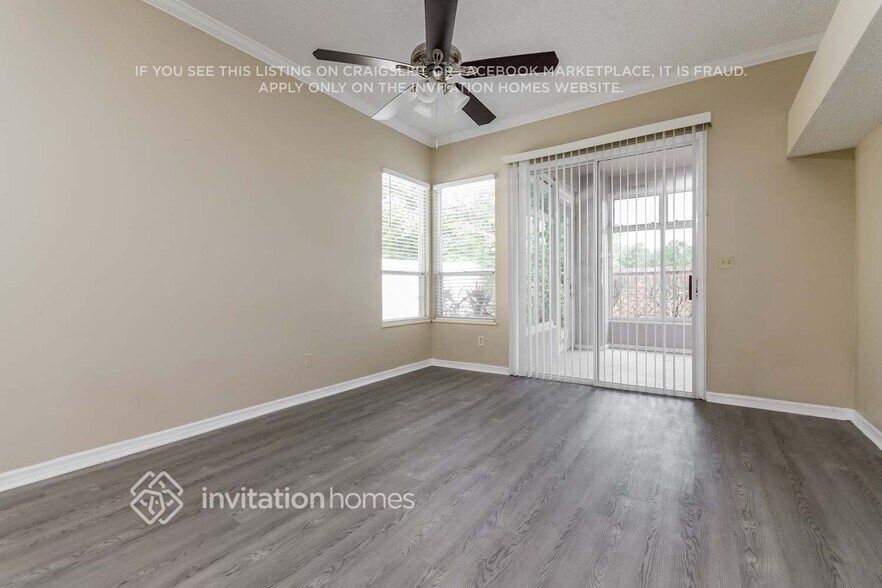 Building Photo - 14303 Mandolin Dr