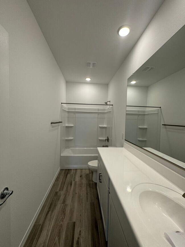 Building Photo - BRAND NEW HOME IN SENTERO CROSSING