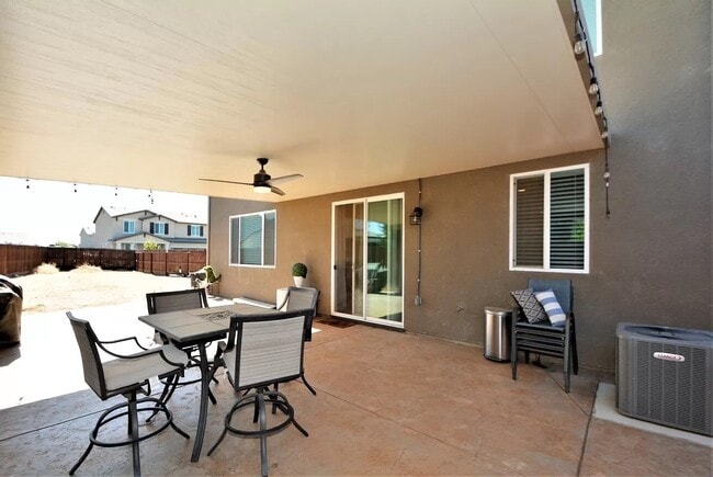 Building Photo - 6856 E Geary St