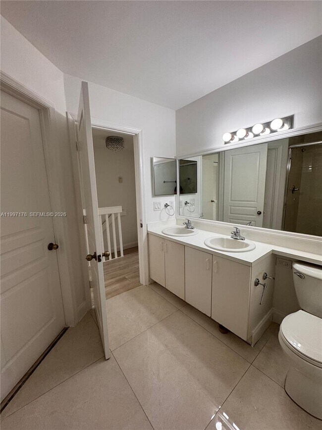 Building Photo - 16747 Hemingway Dr