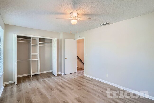 Building Photo - 1844 Mill Run Cir