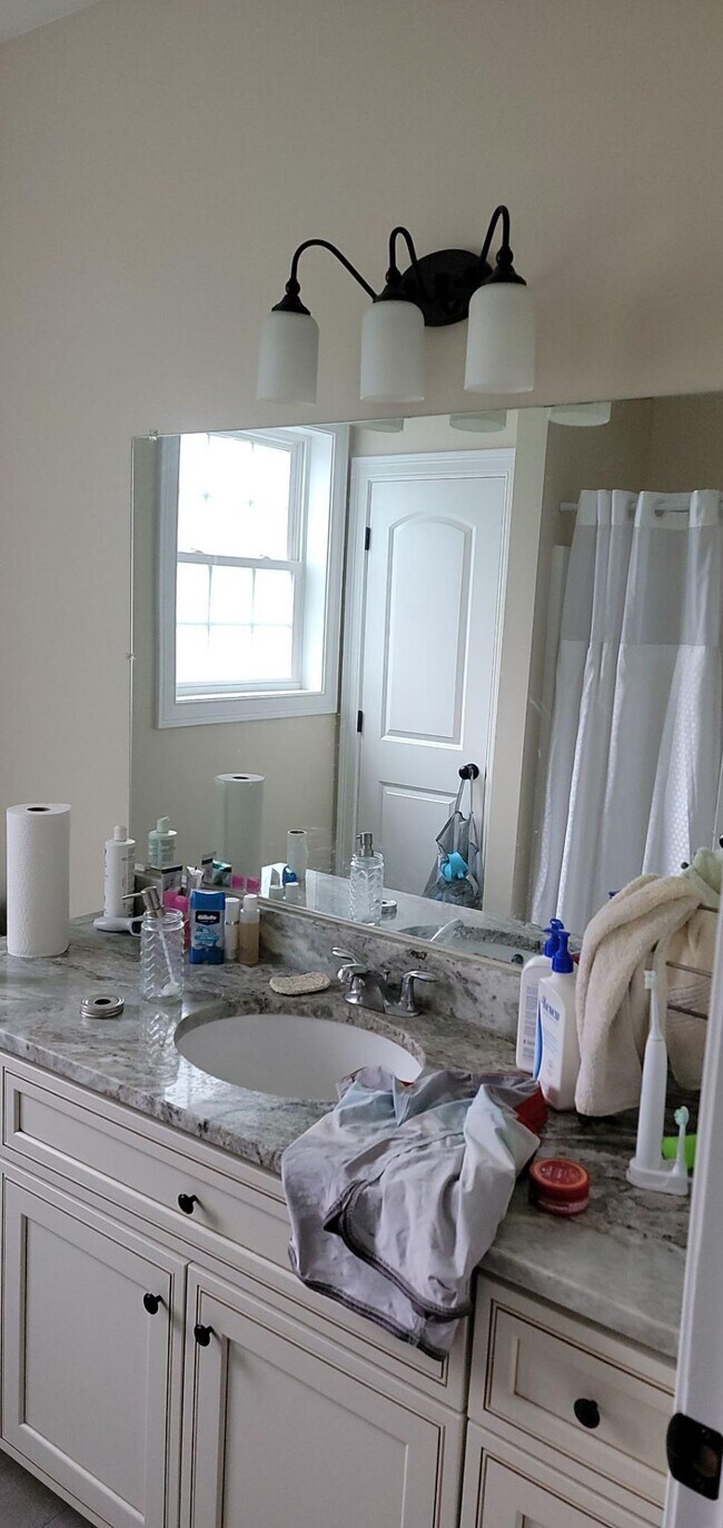 Building Photo - 61 Webster St