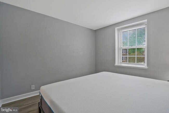 Building Photo - 2961 S Columbus St