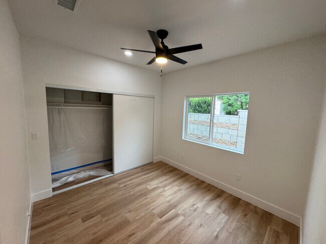 Building Photo - 4109 Shirley Ave
