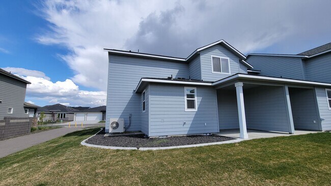 Building Photo - 2535 Brodie Ln