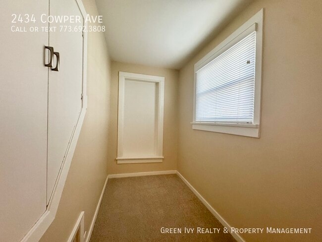 Building Photo - 2434 Cowper Ave