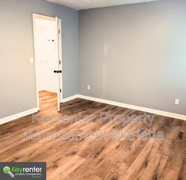 Building Photo - 2179 Sandell Trail SW